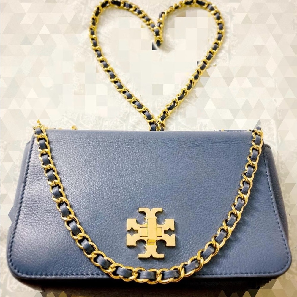 Tory Burch Mercer, Powder Blue, Like New